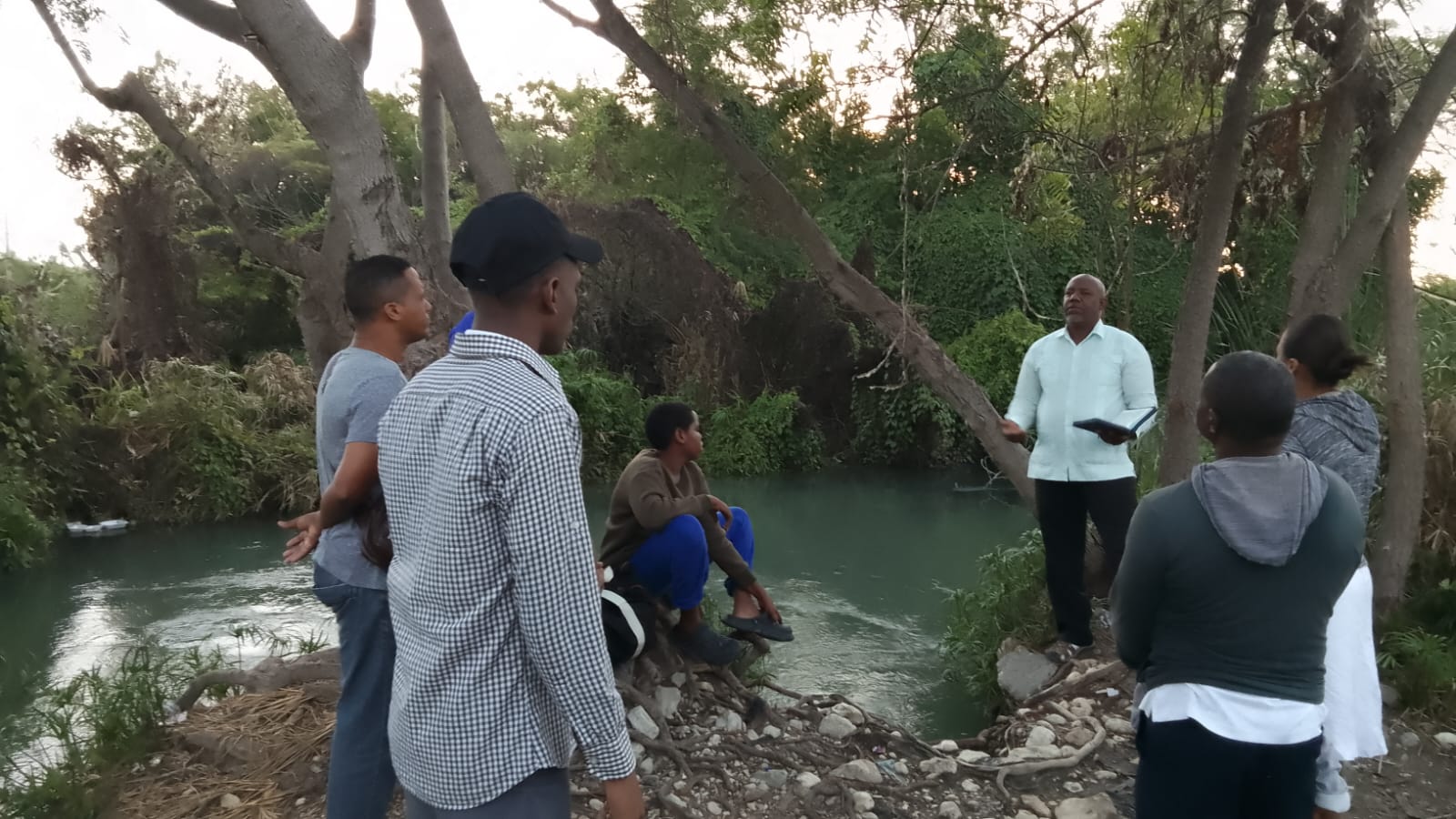 bautismo de la Iglesia Faro de Luz